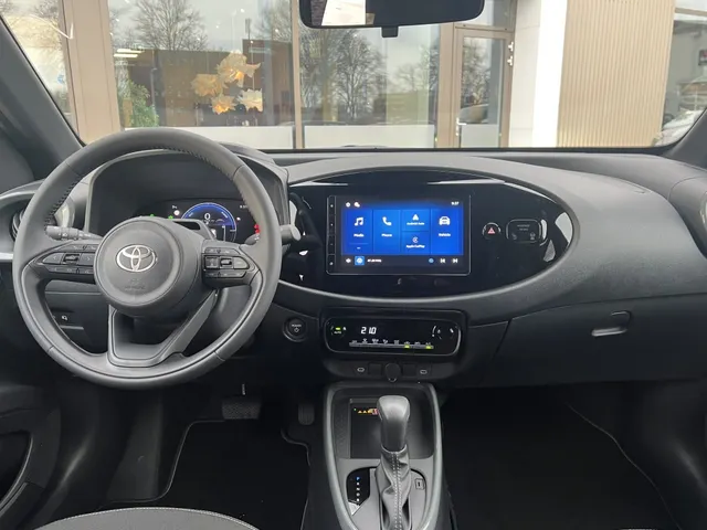 Toyota Aygo X Hybrid 115 pulse Bi-Tone