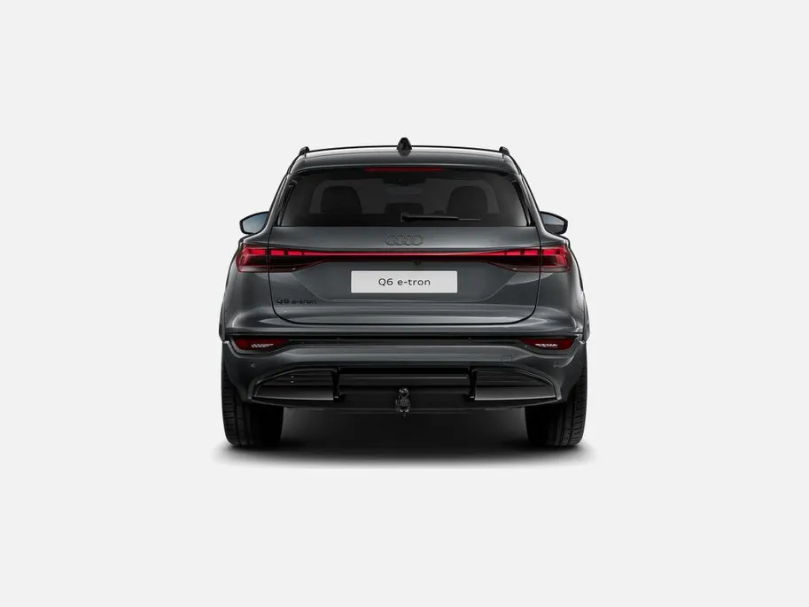 Audi Q6 e-tron S edition 83 kWh 252 PK · Trekhaak elek. wegklapbaar · Exterieurpakket zwart · Tech plus