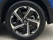 Mitsubishi Eclipse Cross 2.4 PHEV Intense+ | Stoel- en stuurverwarming | Elektrisch verstelbare stoelen | Trekhaak | Achteruitrijcamera | Parkeersensoren voor- en achter | Navi | Climate Control