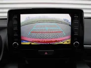 Mazda 2 Hybrid 1.5 Select | 16' LM | Stoel- & stuurverwarming | HUD | Camera | Dodehoek sensor |