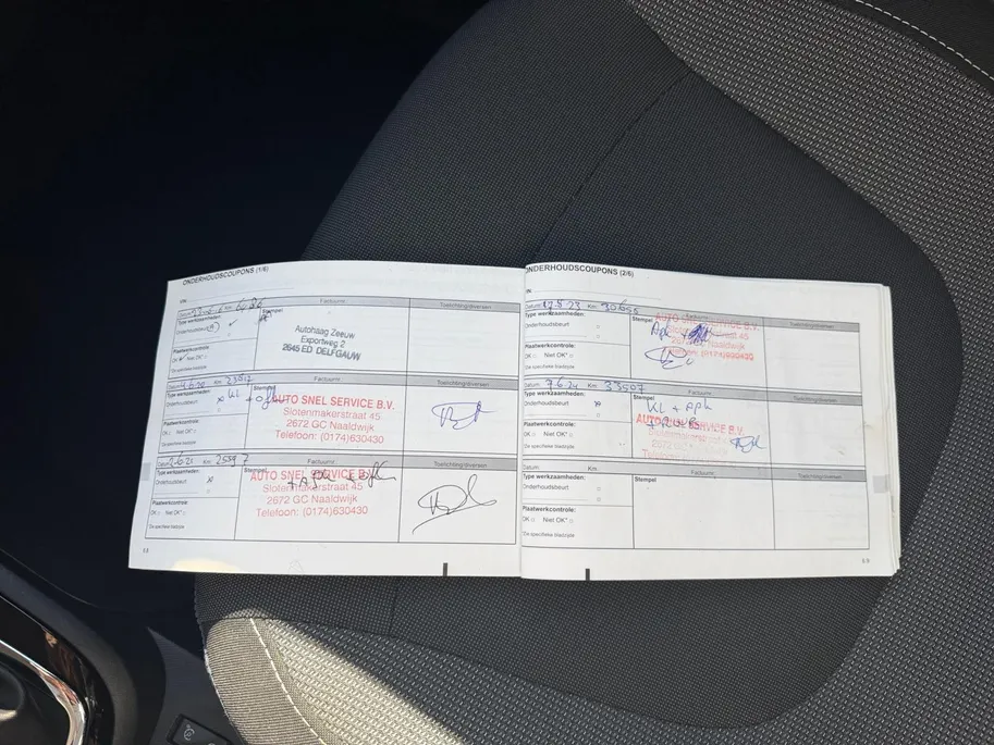 Renault Captur 1.2 TCe Dynamique | Automaat | Trekhaak | Onderhoudshistorie | Parkeersensoren | Bluetooth | Navigatie | Cruise & Climate Control | 12 Maanden BOVAG Garantie