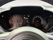 Suzuki Swift 1.2 Style Smart Hybrid | GARANTIE 2035 | STOELVERWARMING | CAMERA | NAVI | APPLE CARPLAY/ANDROID AUTO |