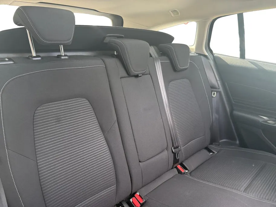 Ford Focus Wagon 1.0 EcoBoost Titanium Business | NL Auto | Dealeronderhouden | Panormadak | Winter Pack | Comfort Pack | Apple Carplay & Android Auto |