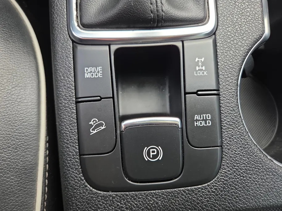 Kia Sportage 1.6 T-GDI 4WD GT-Line First Edition | Automaat | camera | navigatie  | Dealer onderhouden | Trekhaak | 12 maanden BOVAG garantie |