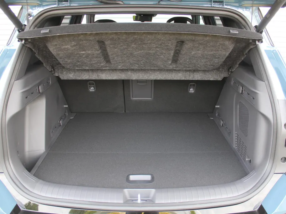Kia Seltos 1.6 T-GDi DCT7 X-Line Demo Edition | Stuur-/stoelverwarming + ventilatie | 360 Camera | Leer | Elek. stoelverstelling | Telefoonlader | LED | 19' LM |