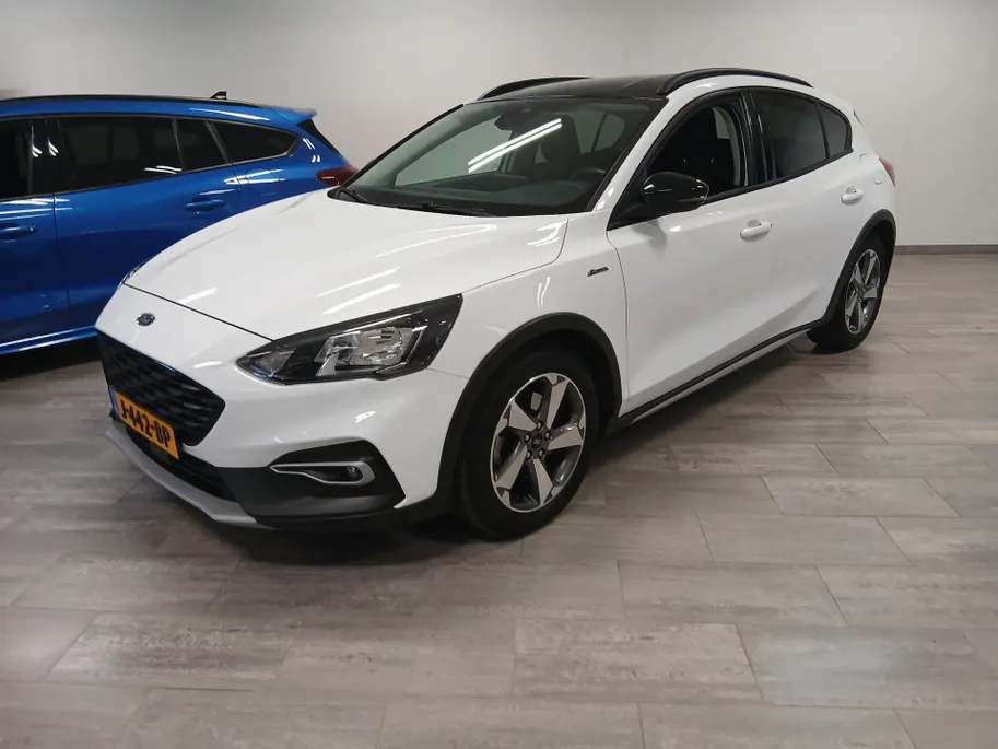 Ford Focus 1.0 EcoBoost 125PK Active Business | Winter Pack | Afn. Trekhaak | Zwart dak | Dakreling |
