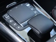 Mercedes-Benz B-Klasse 180 Business Solution AMG l Stoelverwarming l Ambiente verlichting l Achteruitrij camera