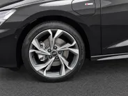 Audi A3 Sportback 40 TFSI e S edition 204 PK · Assistentiepakket rijden en parkeren plus · Optiekpakket zwart plus · Lichtpakket plus ambient light · MEGA Sale