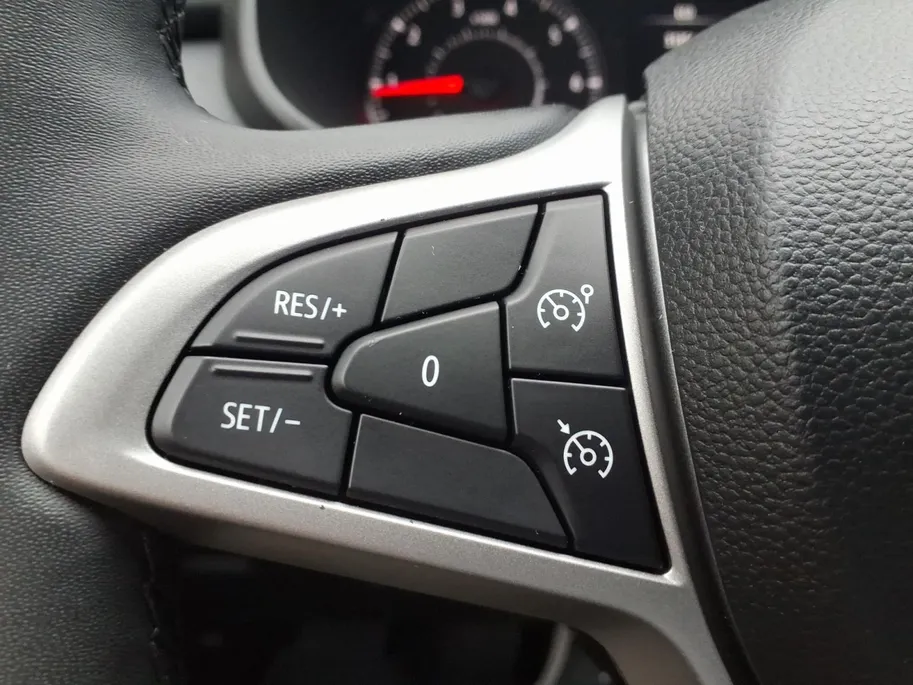Dacia Sandero Stepway 1.0 TCe 100 ECO-G Extreme Apple Carplay/Android Auto , camera , navi , parkeersensor , climate , cruise , zwarte velgen .