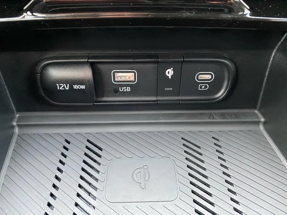 Kia Sportage 1.6 T-GDi Plug-in Hybrid AWD DynamicPlusLine | PHEV | 360 graden camera | Keyless | navigatie | Elektrische achterklep | Stoel-en stuurverwarming