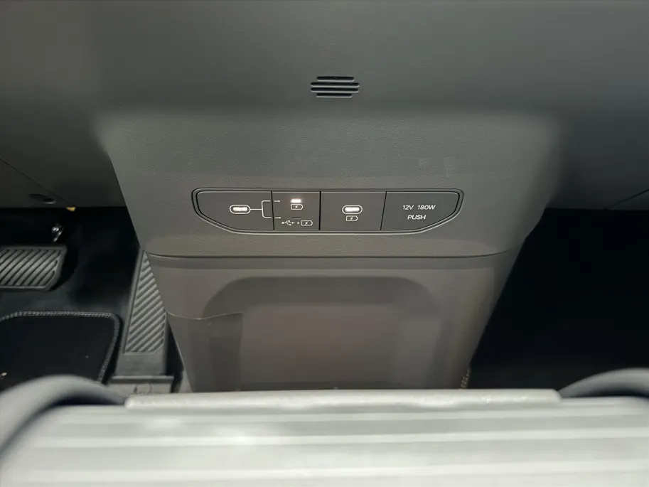 Kia EV9 99,8kWh 204pk RWD Air I Nieuw te bestellen I