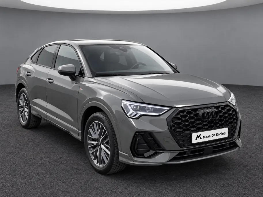 Audi Q3 Sportback 45 TFSIe 180kW/245PK S Edition · Trekhaak · Apple/Android Car Play · Drive select · Garantie t/m 10-03-2027 of 100.000km