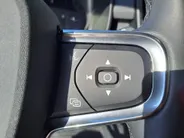 Volvo XC40 2.0 B3 Essential AUTOMAAT | Stuur/stoelverwarming | Adaptieve Cruise | Camera | Sensoren | Dode hoek | Apple Carplay/Android Auto