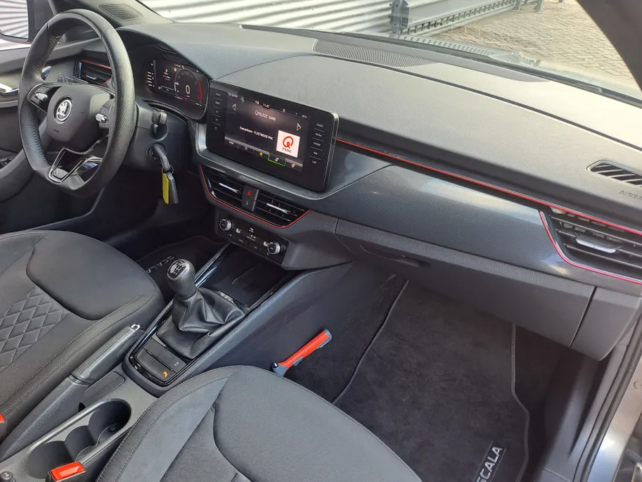 Škoda Scala 1.0 TSI Sport Business | Navigatie | Adaptive Cruise | Sensoren | Climate | Apple Carplay/Android Auto
