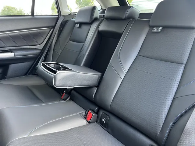 Subaru Levorg 1.6 GT-S premium Automaat | STi Pakket | Apple Carplay & Android Auto | Donkere Logo's | Zeer Nette Auto!!!