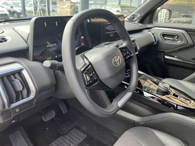 Toyota Urban Cruiser Executive 61 kWh