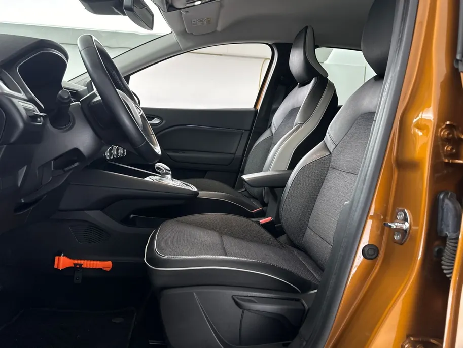 Renault Captur 1.6 E-Tech PHEV 160 Intens | Apple Carplay/Android Auto | Parkeercamera | Cruise Control
