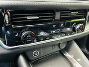 Nissan QASHQAI 1.3 MHEV Xtronic N-Connecta | NISSAN MORE 10 Jaar garantie | €6000,- korting inclusief inruilpremie | Andrioid/Apple Carplay | 360graden camera's | Stoel-/ Stuur-/ Voorruitverwarming | Panoramadak |