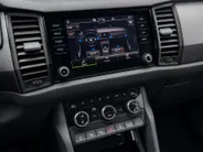 Škoda Kodiaq 1.5 TSI 150pk DSG Business Edition · Trekhaak · Camera · Apple/Android Car Play · Navigatie · Stoel-& Stuurverwarming · 19'' Inch ·