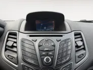 Ford Fiesta 1.0 Style Ultimate | Dealer onderhouden | NL auto | Navigatie | Parkeersensoren voor en achter | Achteruitrijcamera | 15' lichtmetalen velgen | Airco | Cruise control | Bluetooth | Privacy glas | Bovag garantie |