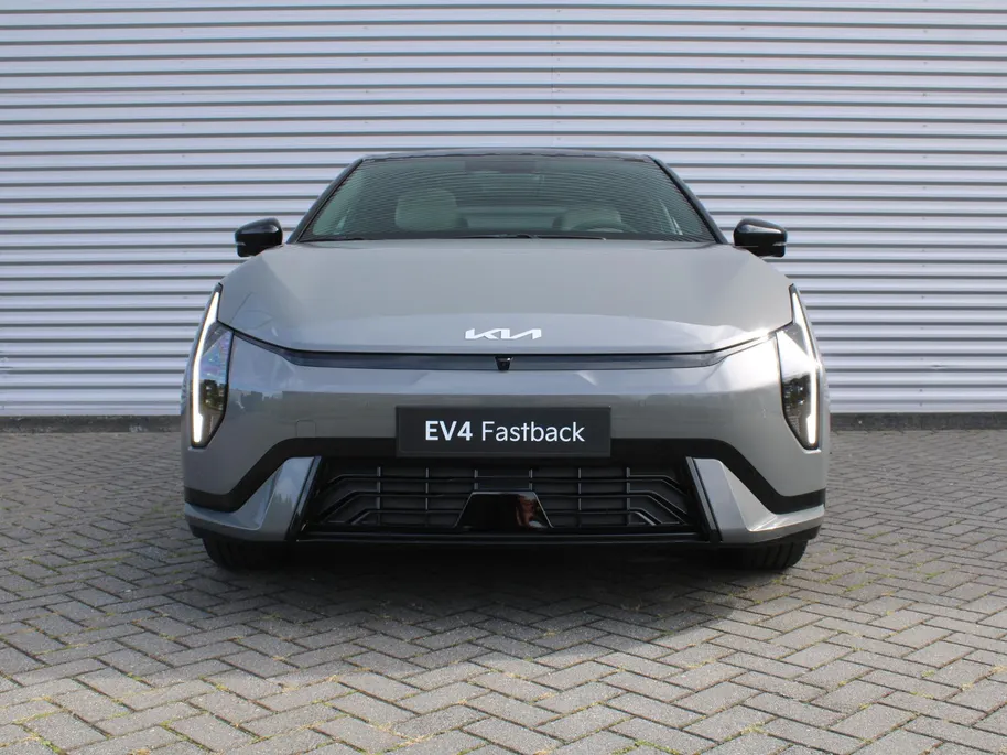Kia EV4 Fastback GT-PlusLine 81.4 kWh | Nieuw | Direct leverbaar | Actieradius tot 612 km (WLTP) | Prijs is incl. inruilvoordeel | 18% bijtelling |