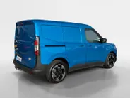 Ford E-Transit Cour. Limited 44 kWh | 1e eigenaar | Automaat | Trekhaak | Adapt. Cruise control | BLIS | Winter pack | Parkeersensoren voor en achter | Achteruitrijcamera | Navigatie | Apple carplay & Android auto | Fabrieksgarantie |