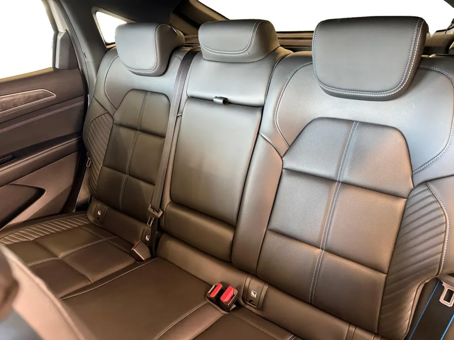 Renault Arkana 1.6 E-Tech full hybrid 145 esprit Alpine *Automaat*Navi+Camera*Adaptive Cruise*Stoel/stuurverwarming*Keyless Entry*LED*VOL OPTIES!