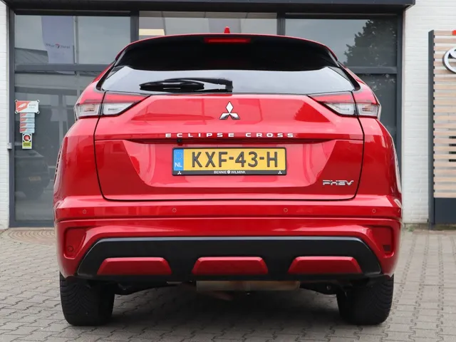 Mitsubishi Eclipse Cross 2.4 PHEV Executive AdaptiveCruise | Apple/AndroidAuto | AllSeasons