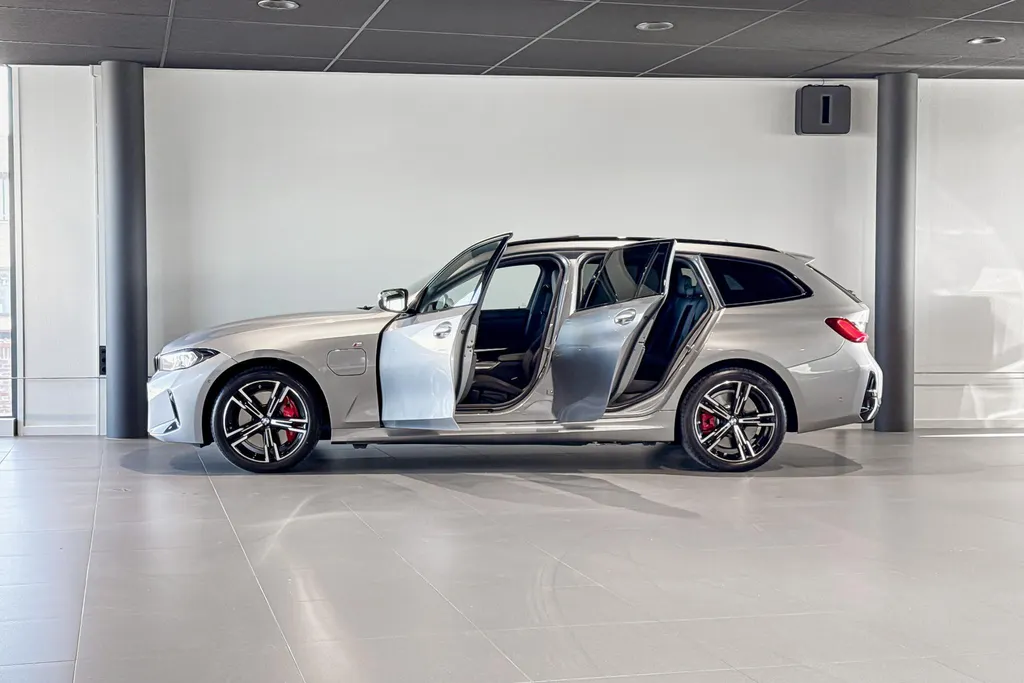 BMW 3 Serie Touring 330e