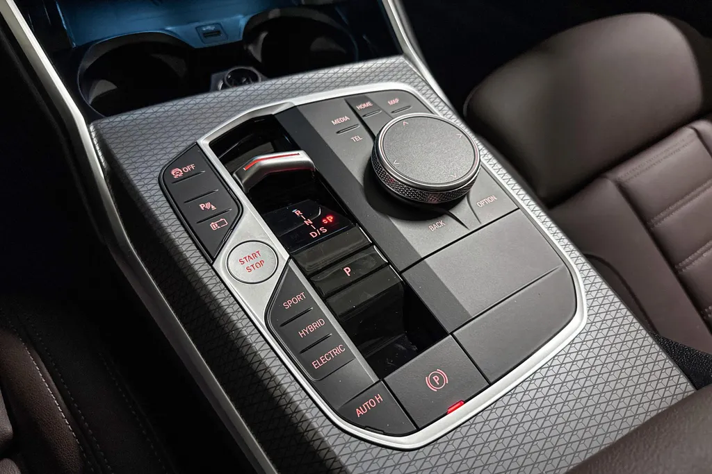 BMW 3 Serie Touring 330e