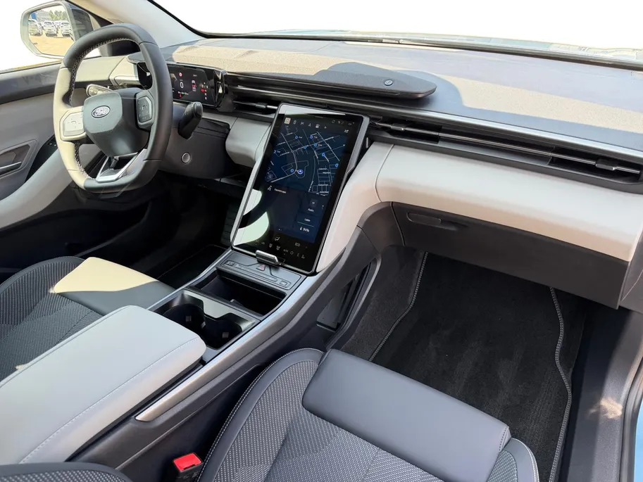 Ford Explorer Style Standard Range RWD 58 kWh | DEMO | €3.500,- Ready Set Ford Bonus | 444km WLTP rijbereik | Warmtepomp | 19' Lichtmetalen velgen | Elektrisch Verstelbare Bestuurdersstoel | Verwarmbare voorstoelen | Elektrische Achterklep |