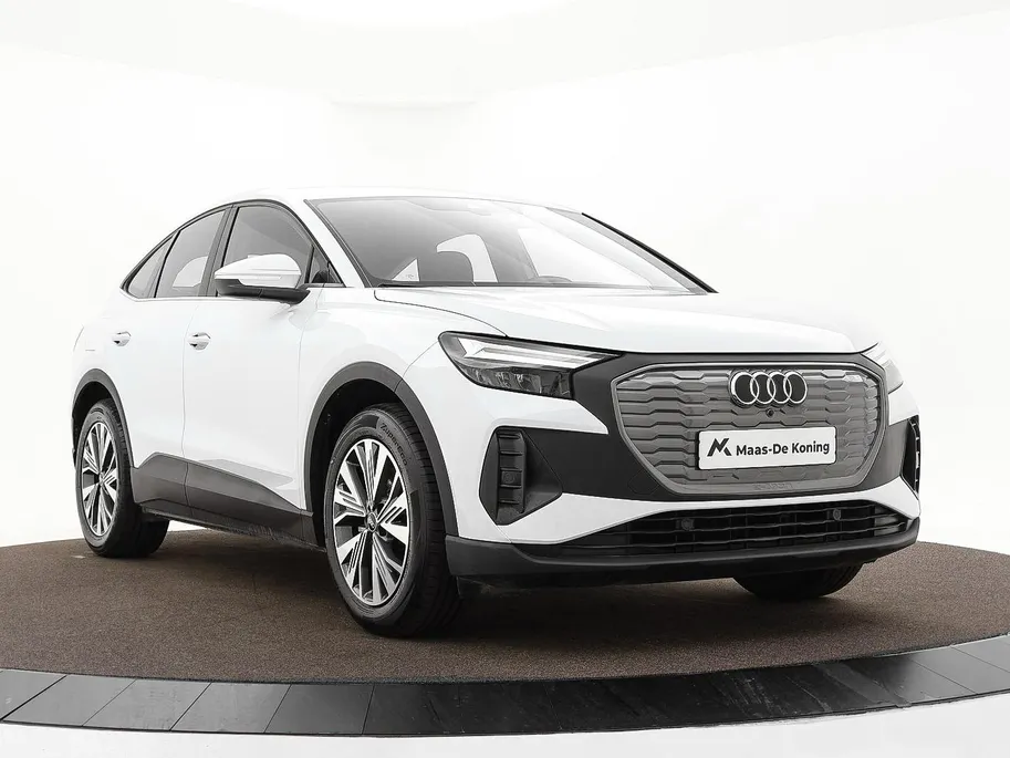 Audi Q4 Sportback e-tron 35 Edition 55 kWh 170pk · SOH 92,4% · Navigatie · Apple/Android Car Play · P-Sensoren · Elek. Achterklep · 18'' Inch ·