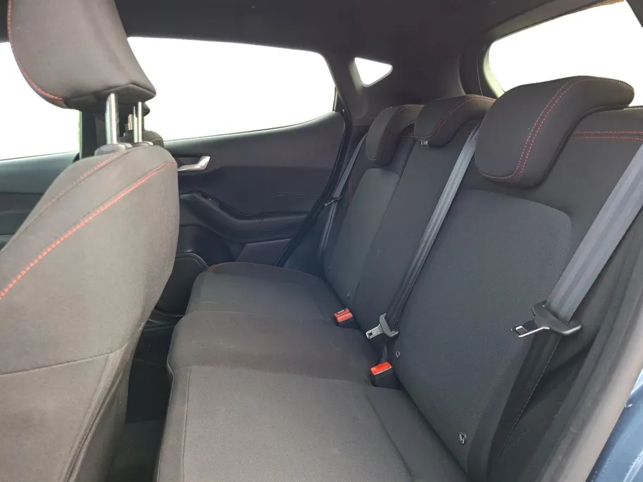 Ford Fiesta 1.0 EcoBoost Hybrid ST-Line X | NL-Auto | 1e Eigenaar | Dealeronderhouden | Winterpack | Camera | B&O Audio | Parkeersensoren | Cruisecontrol | 17' Lichtmetaal | Apple Carplay&Android Auto | Keyless Entry | Draadloos telefoonoplader | Parkeer assistent | 