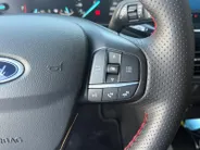 Ford Focus Wagon 1.0 EcoBoost Hybrid ST Line | Winter Pack | Cruise Control | Climate Control | Navigatie | 12 maanden garantie! |