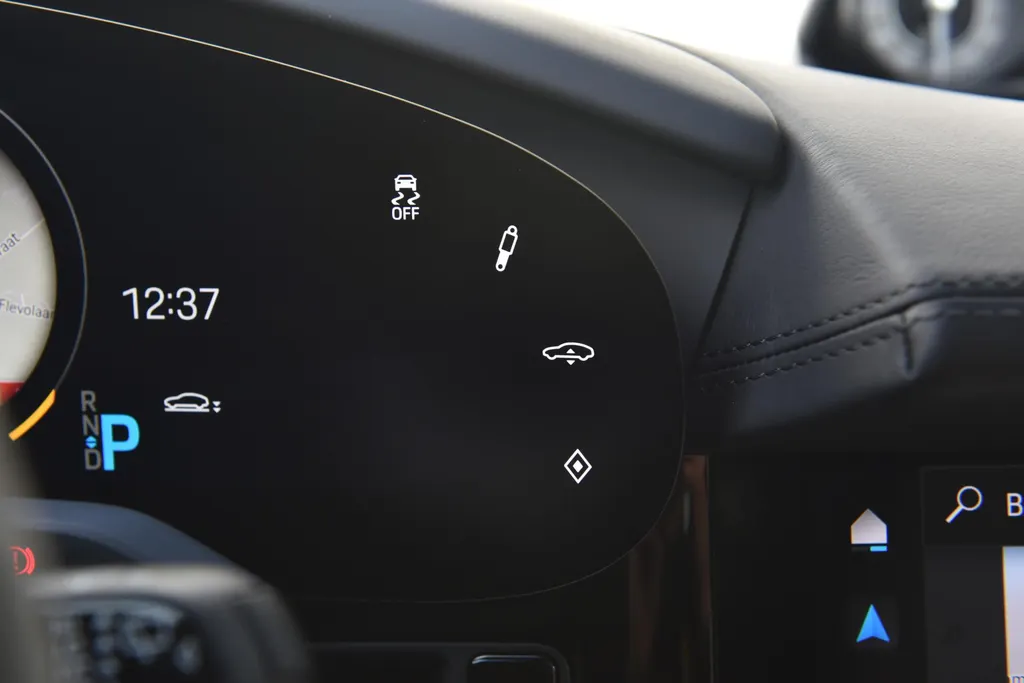 Porsche Taycan Cross Turismo 4 93 kWh