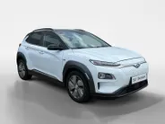 Hyundai Kona EV Premium 64 kWh | Achteruitrijcamera | Head Up Display | Dodehoek Detectie | Lederen Bekleding | Climate Control |