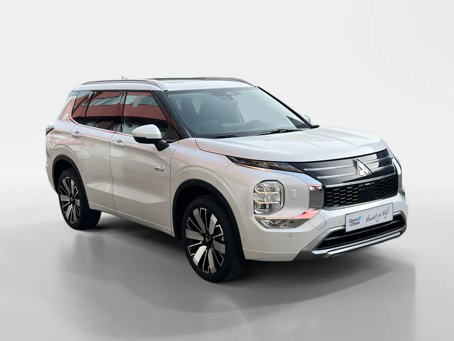 Mitsubishi Outlander 2.4 PHEV Instyle | 5.000 Euro Korting | Op=Op | 8 Jaar garantie | Snel rijden |