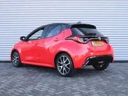 Toyota Yaris 1.5 Hybrid Launch Edition | 17' LM | Clima | Cruise adapt.| PDC V+A | Camera | HUD | Keyless | Navi | 1e eigenaar |
