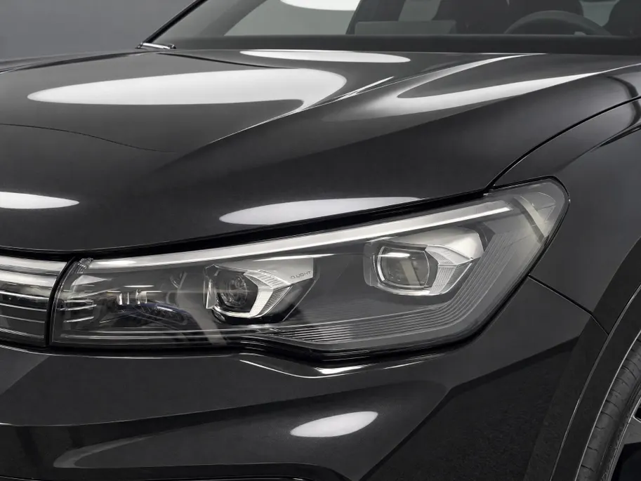 Volkswagen Tiguan 1.5 272pk DSG eHybrid R-Line Edition · Panoramadak · 360 Camera · Wegklapbare Trekhaak · Massage · Black style · 20'' Inch · Garantie t/m 22-06-2030 of 100.000km