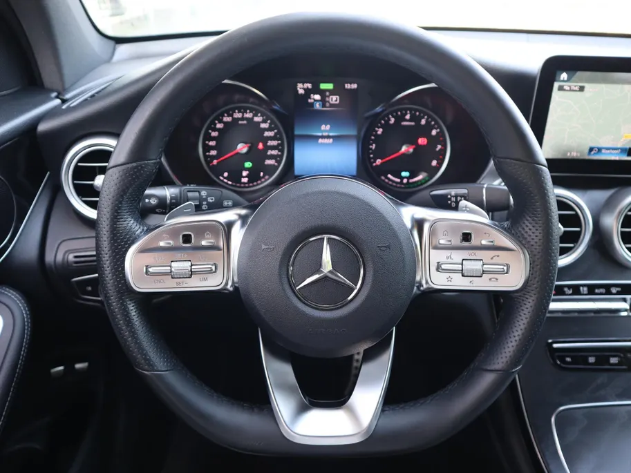Mercedes-Benz GLC 300e 4MATIC Business Solution AMG l Achteruitrij camera l Cruise controle l Electrische achterklep