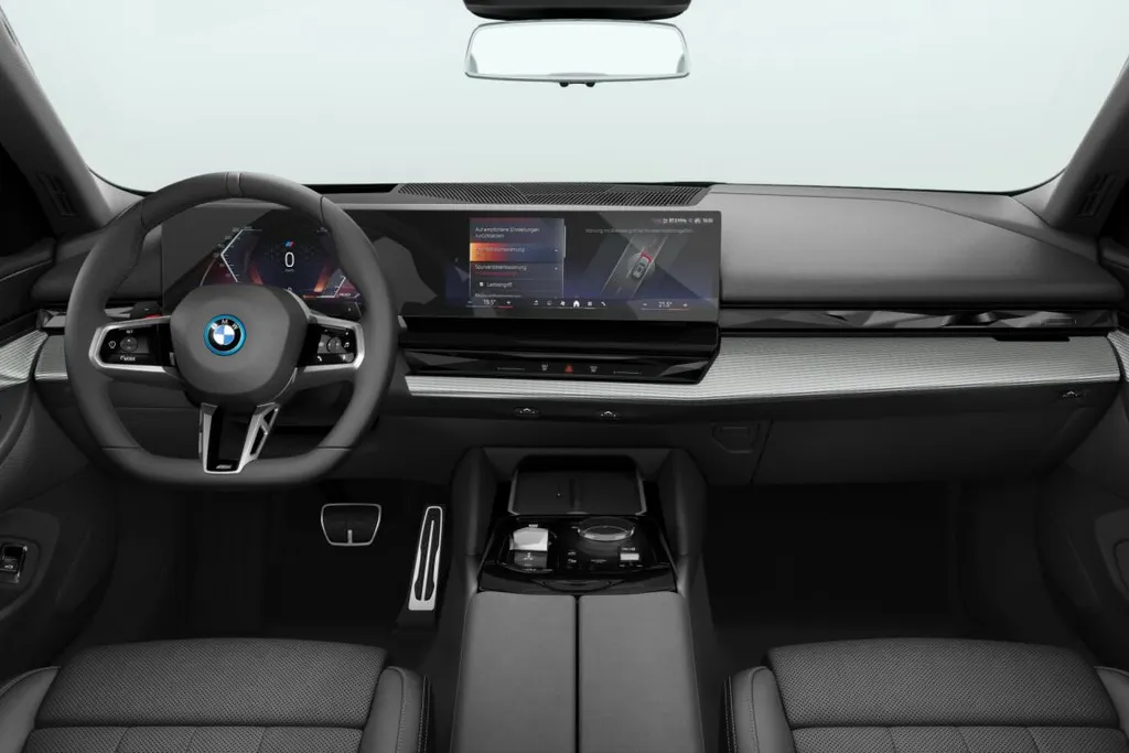 BMW 5 Serie Touring 550e xDrive