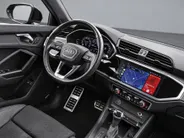 Audi Q3 45 TFSIe 245pk S-tronic Advanced Edition · SOH 92,5% · Camera · Apple/Android Car Play · S line interieur · P-Sensoren · Elek. Achterklep · 18'' Inch · Stoelverwarming ·