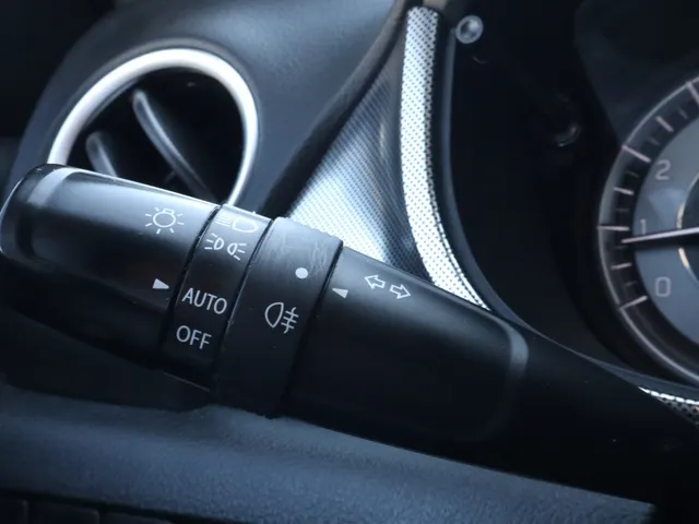 Suzuki Vitara 1.5 Hybrid Style | Carplay | All Seasons | Leder