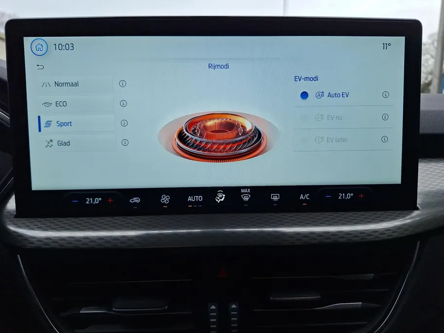 Ford Kuga 2.5 PHEV Titanium | El. Trekhaak | Camera | Navigatie | Climate Control | Draadloze Apple Carplay&Android Auto | 17' Lichtmetaal | Parkeersensoren |
