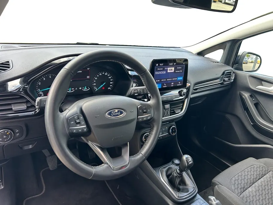 Ford Fiesta 1.0 EcoBoost Hybrid Titanium | Apple Carplay/Android Auto | Winter pack |  keyless entry |keyless start | Cruise control |