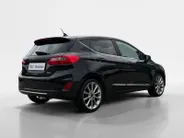 Ford Fiesta 1.0 EcoBoost Hybrid Vignale | Dealer onderhouden | NL auto | Adapt. cruise control | Pano dak | BLIS | Winter pack | Parkeersensoren voor en achter | Achteruitrijcamera | 17' lichtmetalen velgen | Bovag garantie |