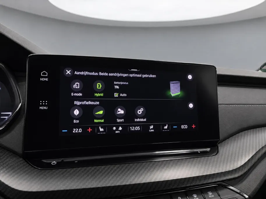 Škoda Octavia Combi 1.4 TSI 245pk DSG RS iV PHEV Business · SOH 94,5% · Camera · Wegklapbare Trekhaak · Elek. Voorstoelen · Stoelverwarming V+A · 19'' Inch · Apple/Android Car Play ·