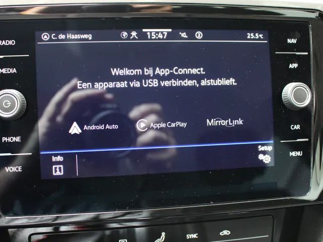 Volkswagen Passat Variant 1.5 TSI DSG Business | Navigatie | PDC + Camera | App Connect