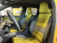 Renault 5 comfort range iconic cinq 52 kWh | NU met €1.800,- Zeeuw & Zeeuw voorraadkorting en met GRATIS 5 jaar fabrieksgarantie tot 160.000km | PACK SAFETY & ADVANCED DRIVING ASSIST | V2G ready | Auto van het Jaar 2025 | Te financieren tegen 2,9% rente |