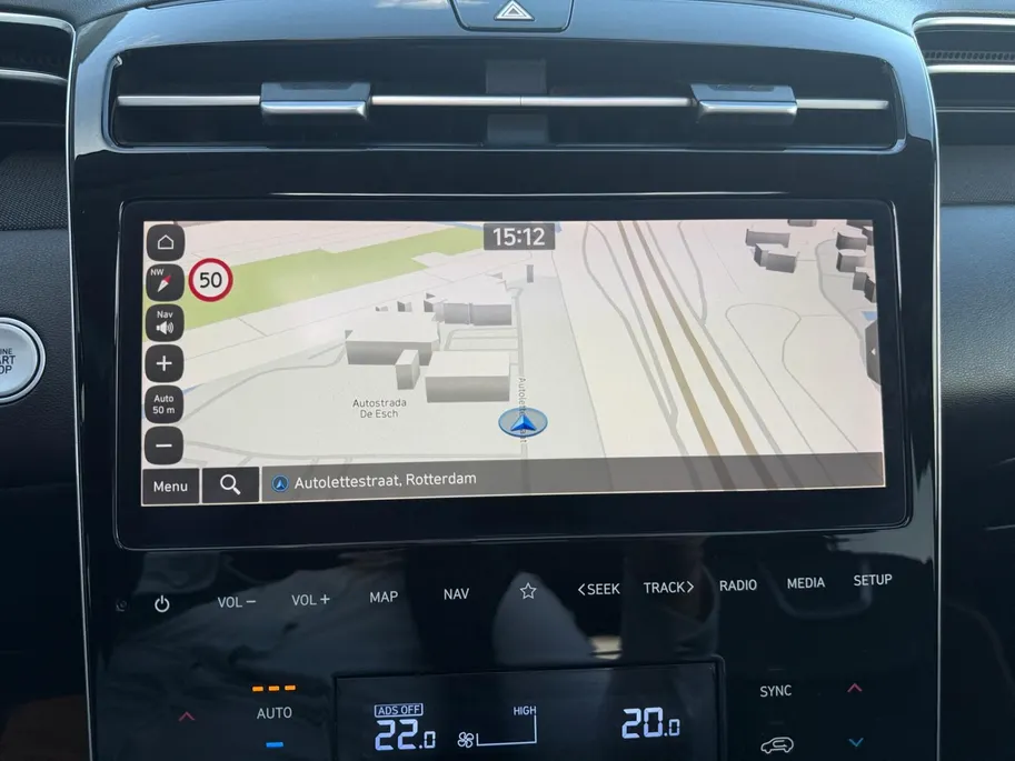 Hyundai Tucson 1.6 T-GDI PHEV Premium Sky 4WD | SOH 89,6%| Zeer nette auto | Zeer compleet | Open dak | Dealer onderhouden | 62 km range |